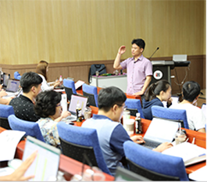 Professor Joon Ha Kim strives to nurture environmental leaders through training offered by International Environmental Research Institute 이미지